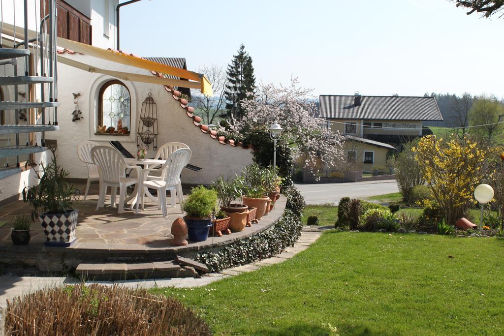 Hotel/Pension Rosengarten Franking Exterior photo